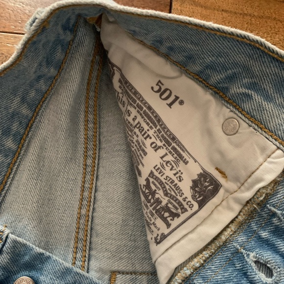 Levi’s 501 Original High-Rise Shorts in size W25 - Picture 6 of 7